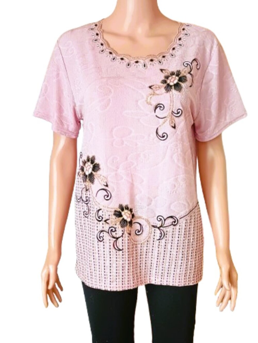 Victoria Pink Floral Embellished Top M/L Woman's Short Sleeve Scalloped Neckline
